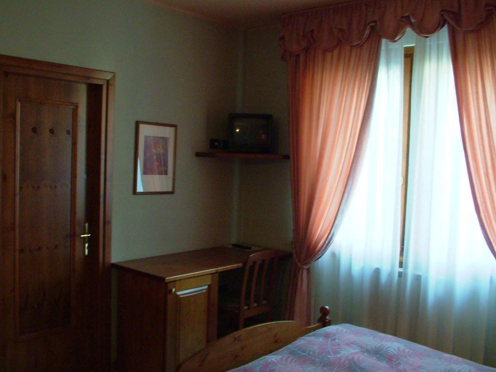 Hotel Ristorante Franca Tovo di Sant'Agata Exterior photo